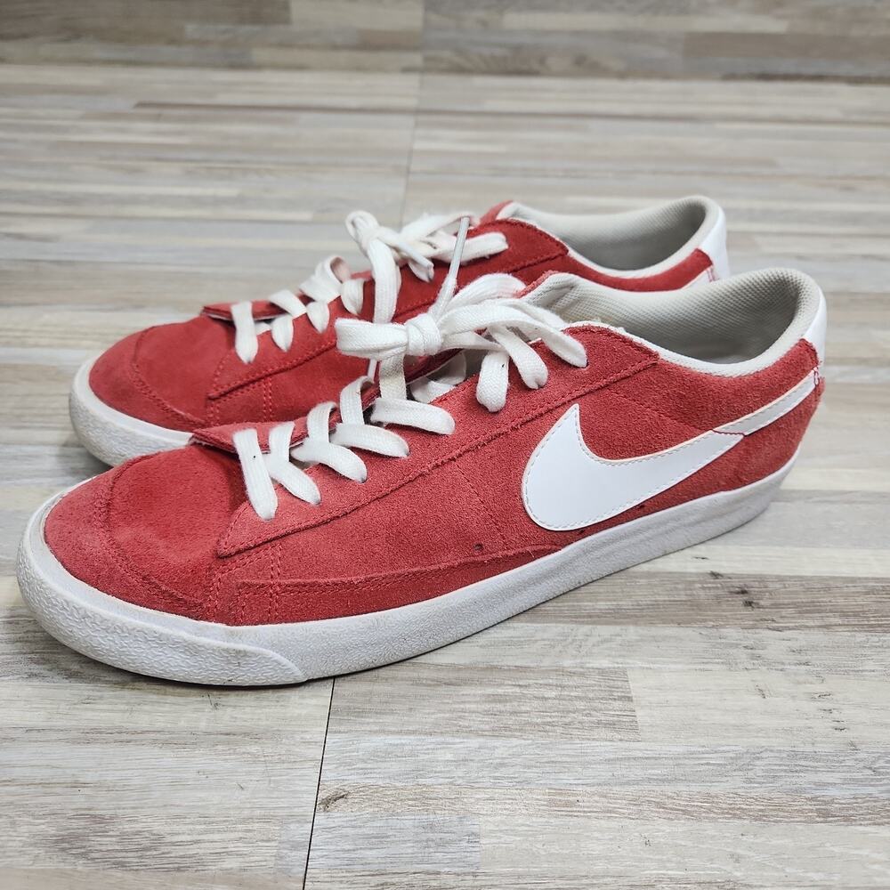 Nike Blazer Low 77 Mens Sz 11, DA7254-600, RED